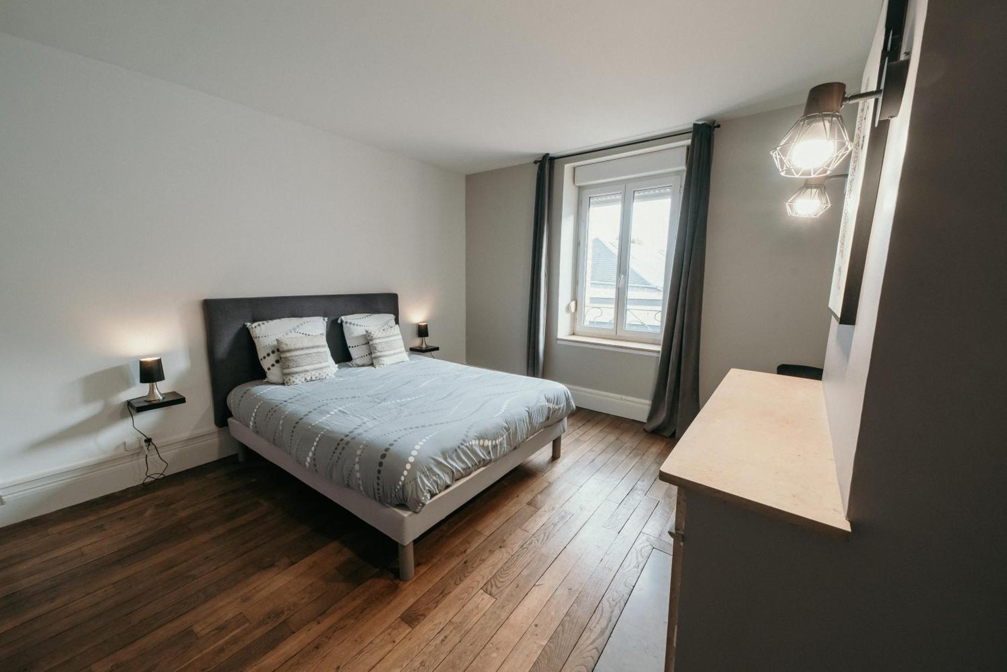 Appartement D'Alexandre Hyper Centre-Ville Charleville-Mezieres Bagian luar foto