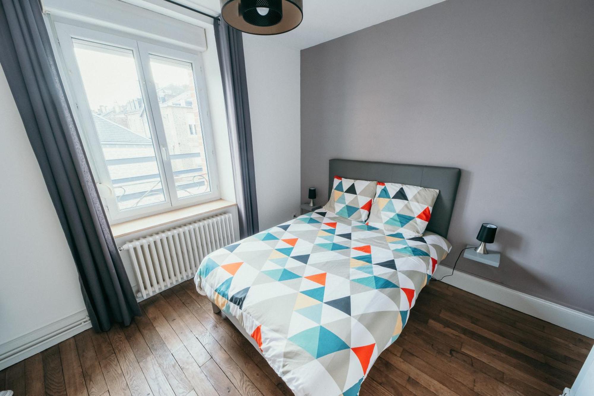 Appartement D'Alexandre Hyper Centre-Ville Charleville-Mezieres Bagian luar foto