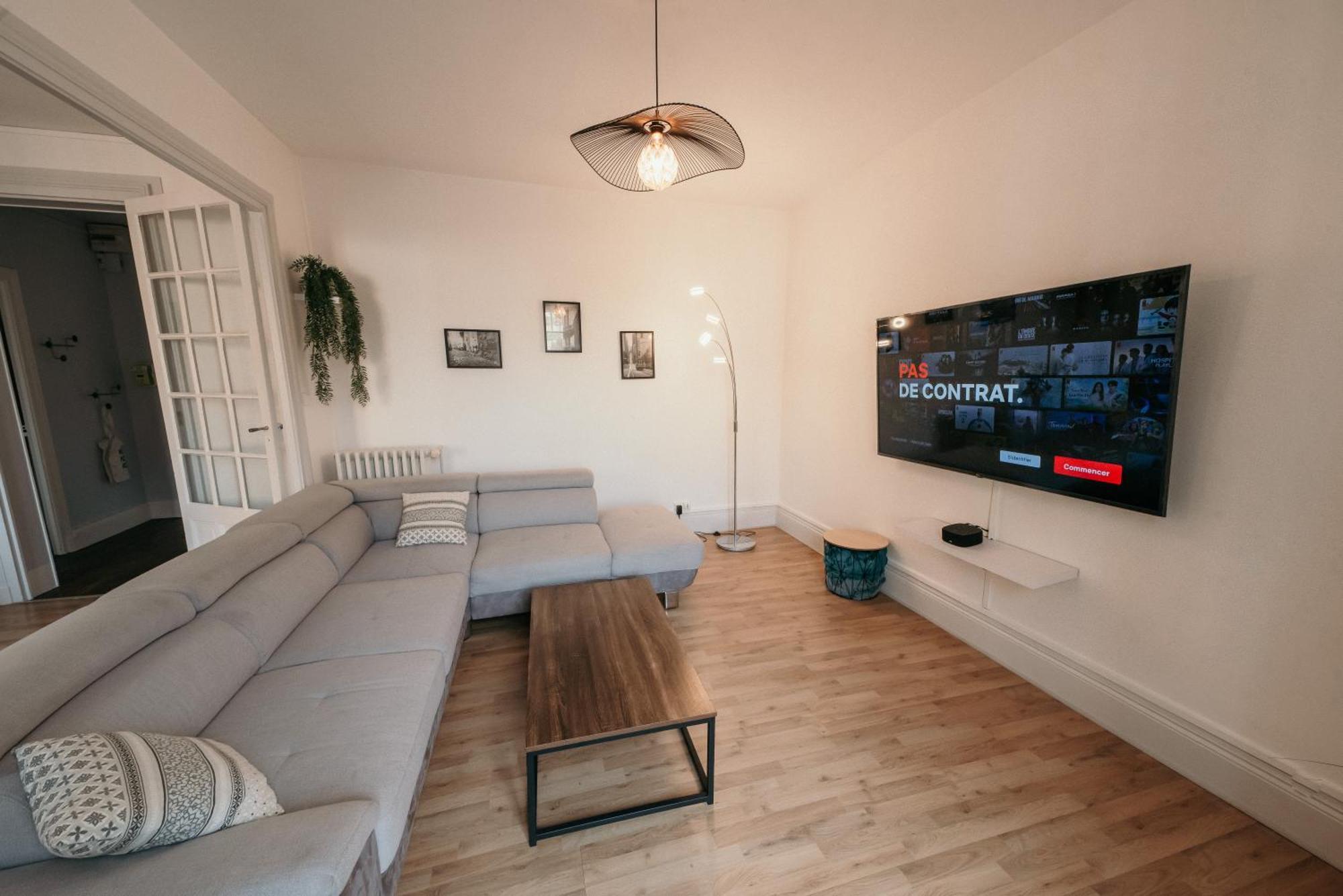 Appartement D'Alexandre Hyper Centre-Ville Charleville-Mezieres Bagian luar foto